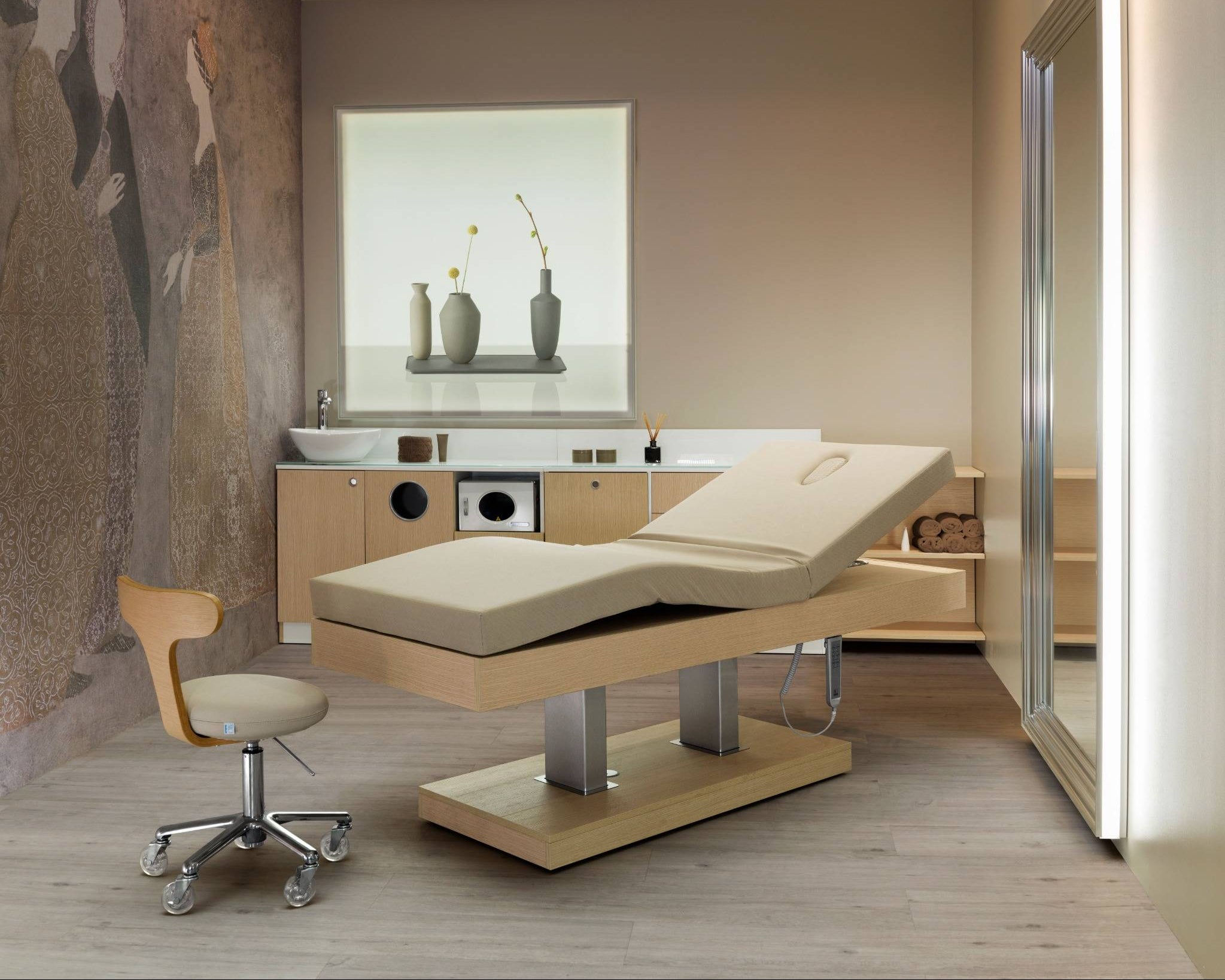 Massage Table Abu Dhabi